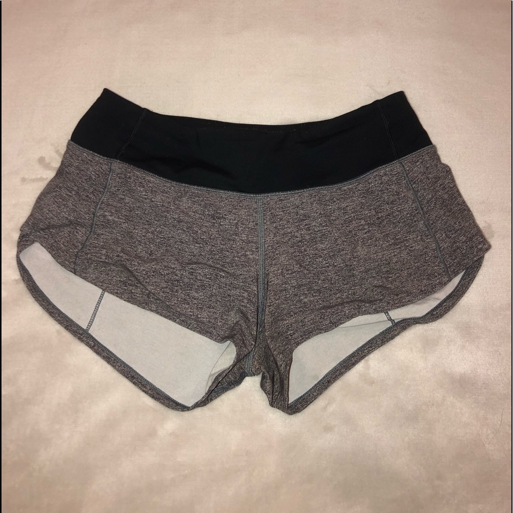 gray lulu lemon speed up short 2.5”